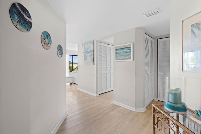 233 NE Edgewater Drive 104, Hutchinson Island, FL 34996
