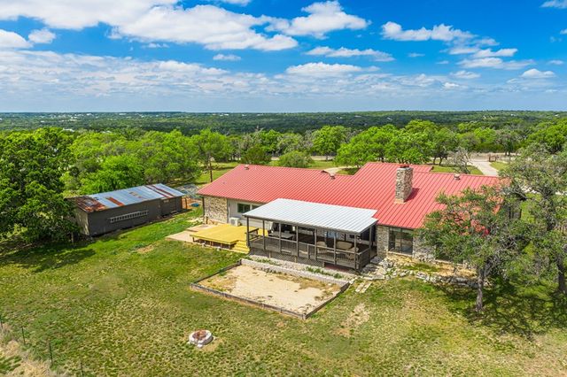 5013 Zenner-Ahrens Rd, Kerrville, TX 78028