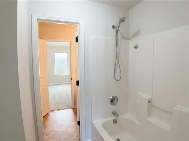 225 Lily Cove Drive, Loganville, GA 30052