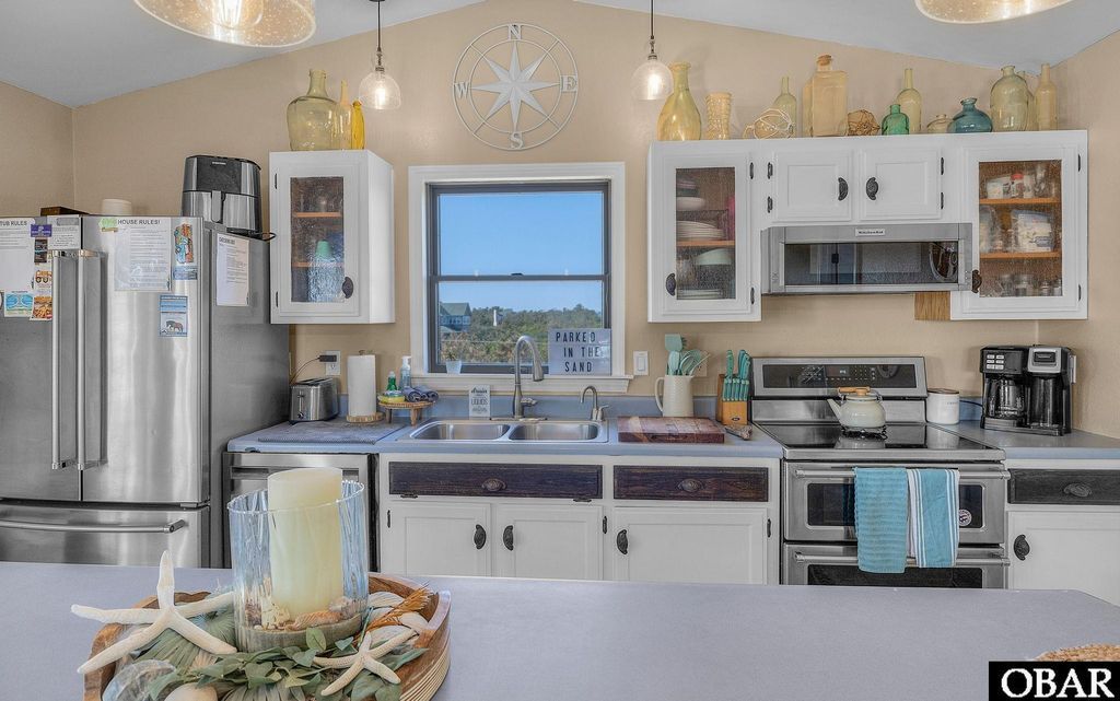 Image 11 of property listing at 1653 Midland Road Lot 2, Corolla, NC 27927