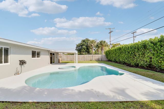 636 Eastwind Drive, North Palm Beach, FL 33408