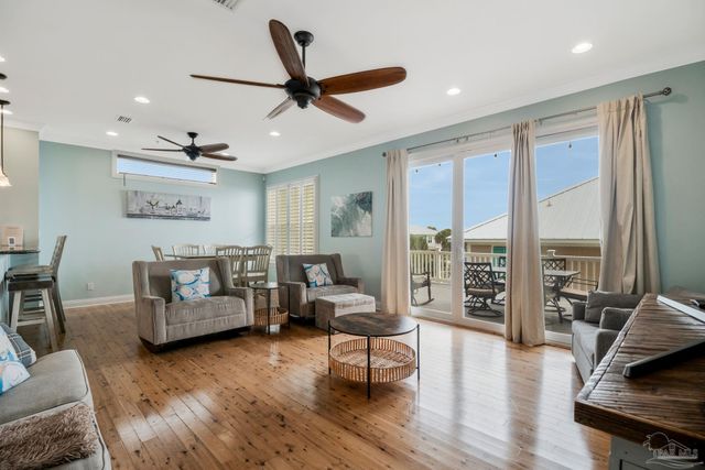 1724 Calle Bonita, Pensacola Beach, FL 32561