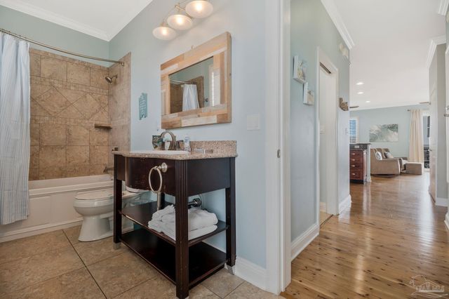 1724 Calle Bonita, Pensacola Beach, FL 32561