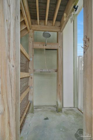 1724 Calle Bonita, Pensacola Beach, FL 32561