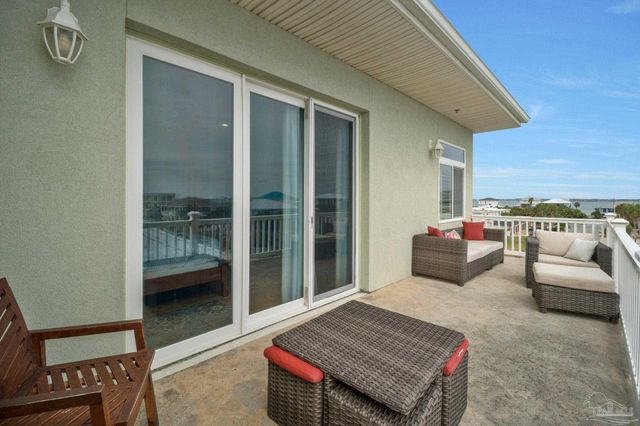 1724 Calle Bonita, Pensacola Beach, FL 32561