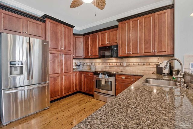 1724 Calle Bonita, Pensacola Beach, FL 32561