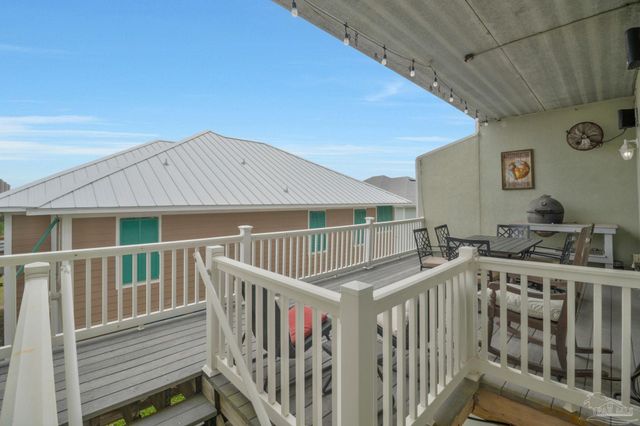 1724 Calle Bonita, Pensacola Beach, FL 32561