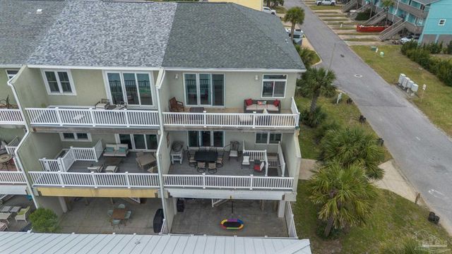 1724 Calle Bonita, Pensacola Beach, FL 32561