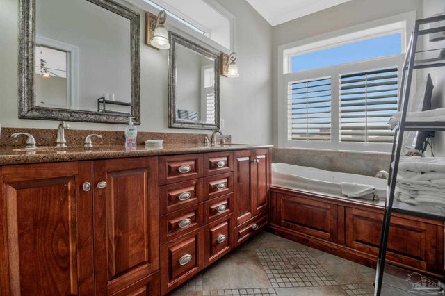 1724 Calle Bonita, Pensacola Beach, FL 32561