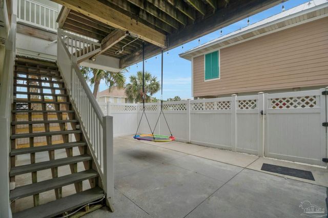 1724 Calle Bonita, Pensacola Beach, FL 32561