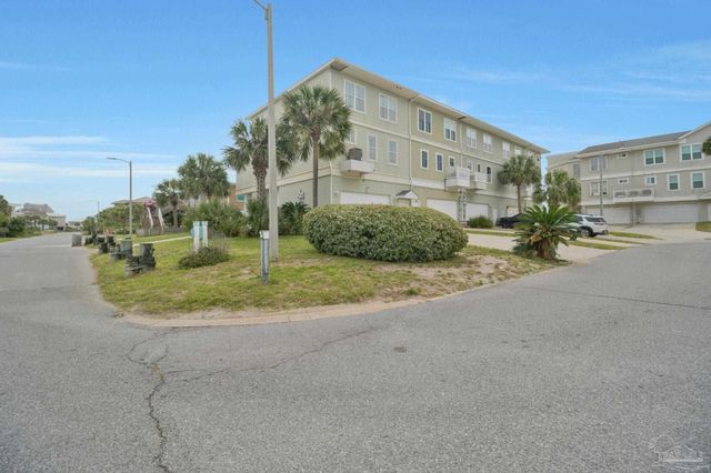 1724 Calle Bonita, Pensacola Beach, FL 32561