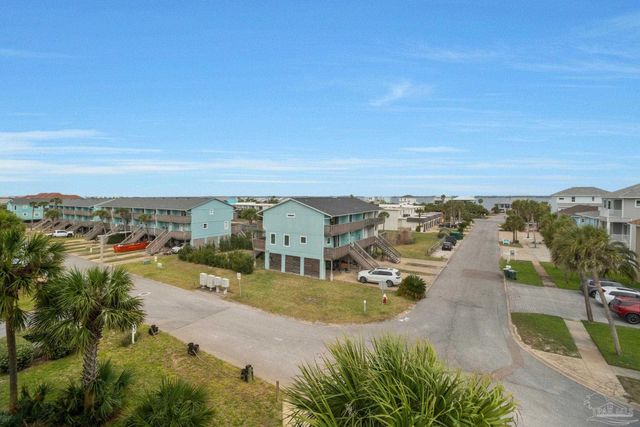1724 Calle Bonita, Pensacola Beach, FL 32561