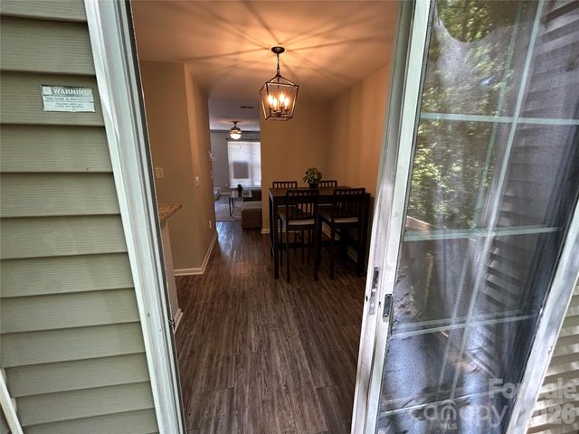 6466 Windsor Gate Lane, Charlotte, NC 28215