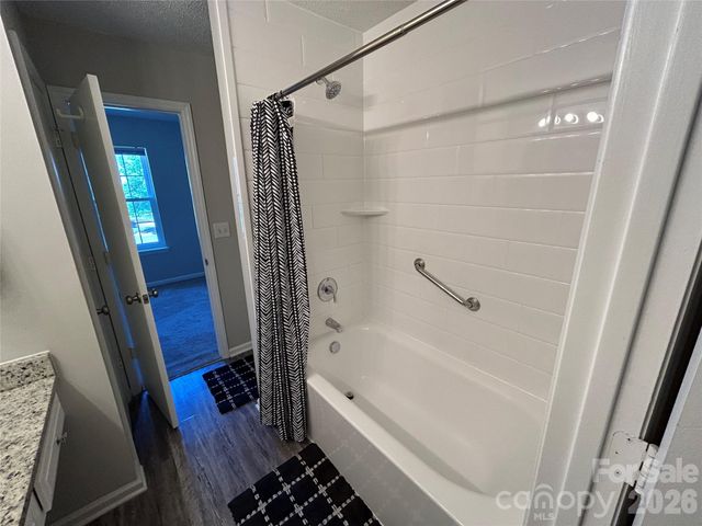 6466 Windsor Gate Lane, Charlotte, NC 28215