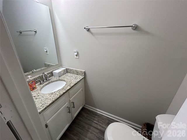6466 Windsor Gate Lane, Charlotte, NC 28215