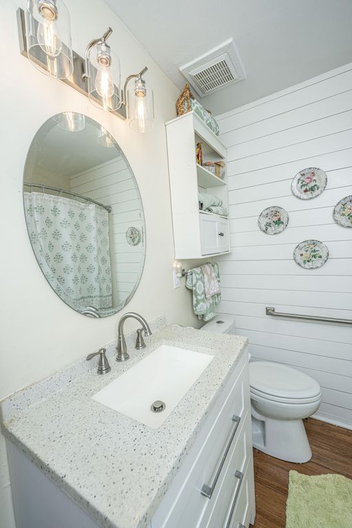 Image 21 of property listing at 2770 Jobee Drive Drive 1, Charleston, SC 29414