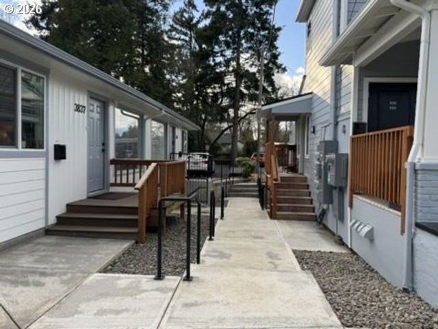 3823 Se 52ND Ave, Portland, OR 97206