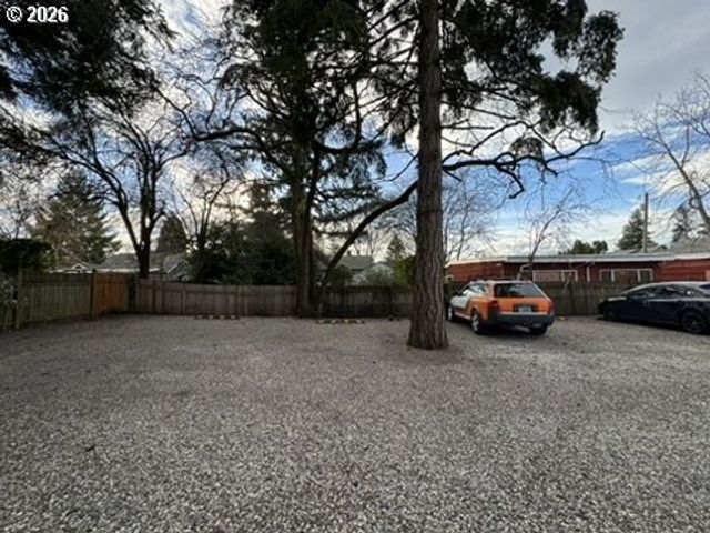 3823 Se 52ND Ave, Portland, OR 97206