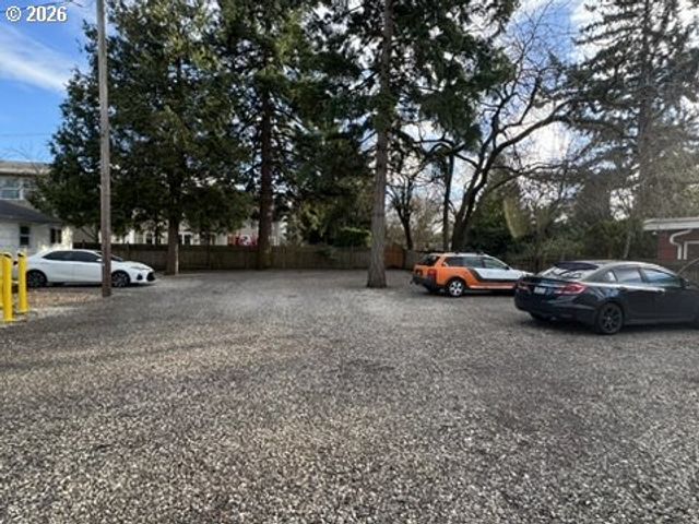 3823 Se 52ND Ave, Portland, OR 97206