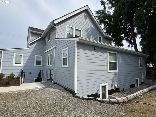 3823 Se 52ND Ave, Portland, OR 97206
