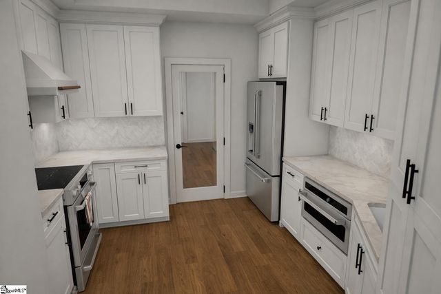 66 The Cliffs Parkway, Landrum, SC 29356