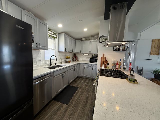 22 Hearthside Drive, Matteson, IL 60443