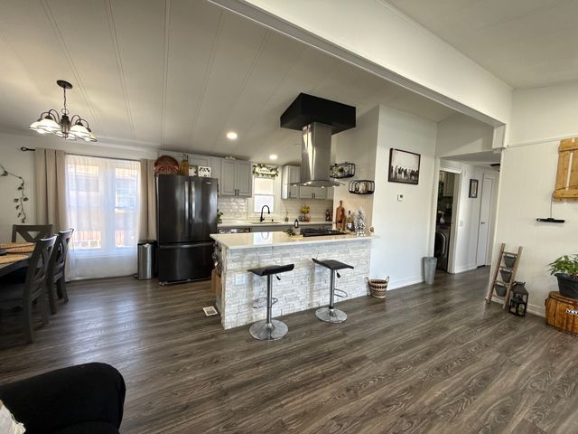 22 Hearthside Drive, Matteson, IL 60443