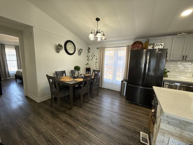 22 Hearthside Drive, Matteson, IL 60443