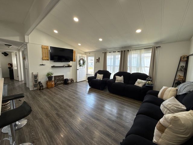 22 Hearthside Drive, Matteson, IL 60443