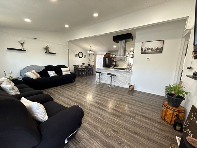 22 Hearthside Drive, Matteson, IL 60443