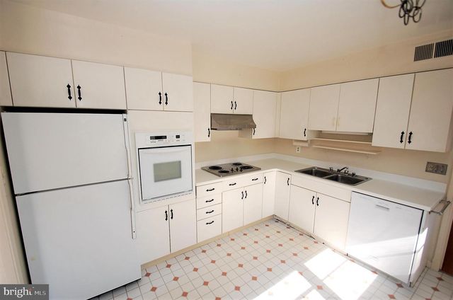4106 N RICHMOND ST, Arlington, VA 22207
