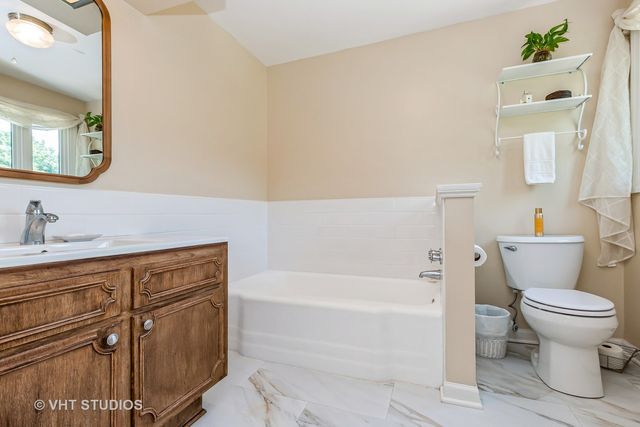 7820 Forestview Drive, Orland Park, IL 60462