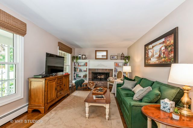 7820 Forestview Drive, Orland Park, IL 60462