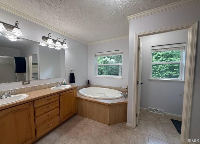 8444 N Red Hill Road, Ellettsville, IN 47429