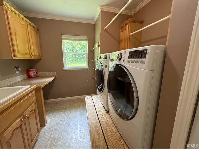 8444 N Red Hill Road, Ellettsville, IN 47429