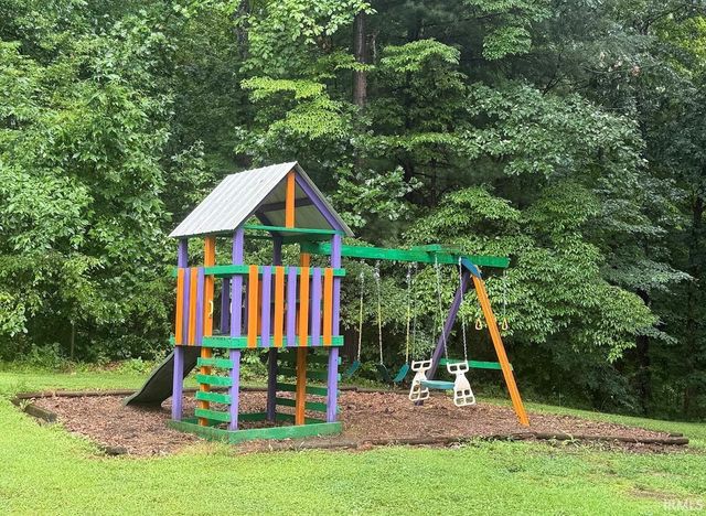 8444 N Red Hill Road, Ellettsville, IN 47429