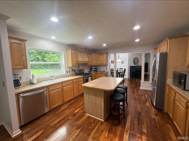 8444 N Red Hill Road, Ellettsville, IN 47429