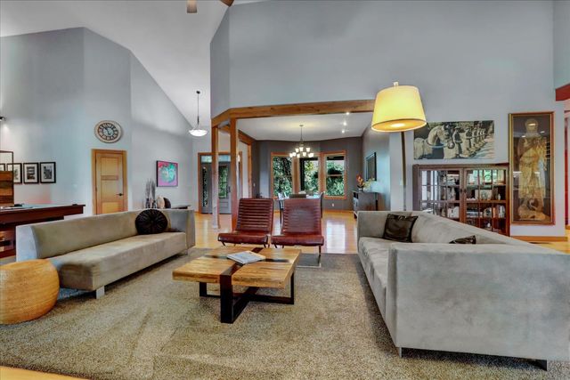 25799 Sweet Rd, Grass Valley, CA 95949