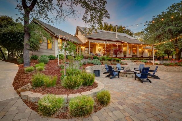 25799 Sweet Rd, Grass Valley, CA 95949