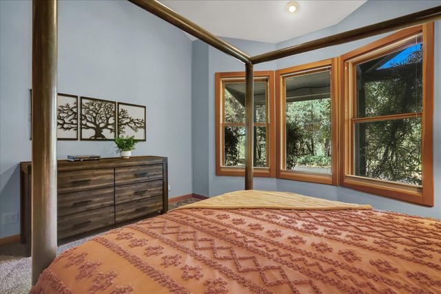 25799 Sweet Rd, Grass Valley, CA 95949