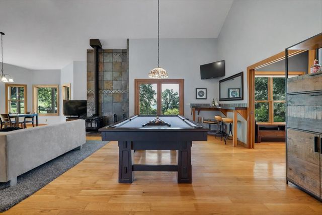 25799 Sweet Rd, Grass Valley, CA 95949