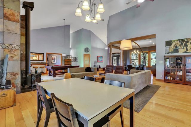 25799 Sweet Rd, Grass Valley, CA 95949