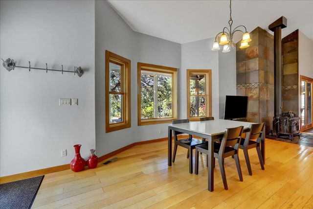 25799 Sweet Rd, Grass Valley, CA 95949