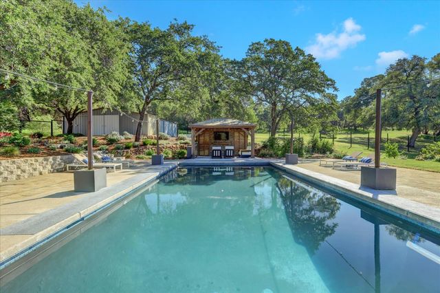 25799 Sweet Rd, Grass Valley, CA 95949