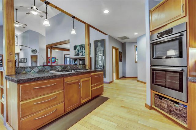 25799 Sweet Rd, Grass Valley, CA 95949