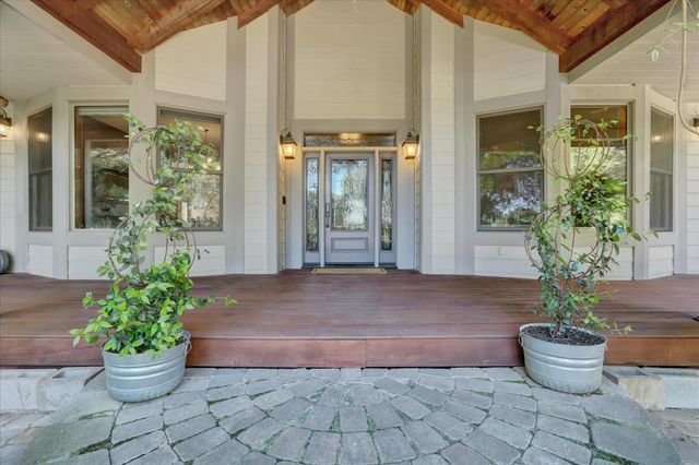 25799 Sweet Rd, Grass Valley, CA 95949