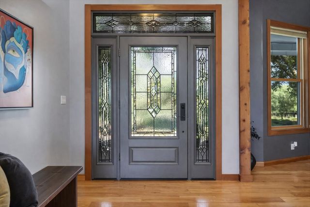 25799 Sweet Rd, Grass Valley, CA 95949