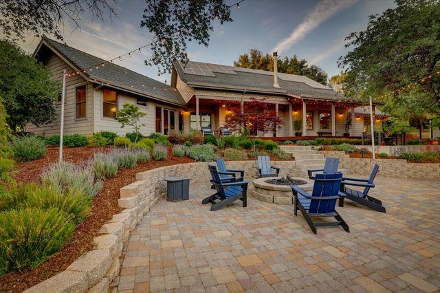 25799 Sweet Rd, Grass Valley, CA 95949