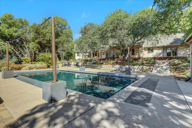 25799 Sweet Rd, Grass Valley, CA 95949