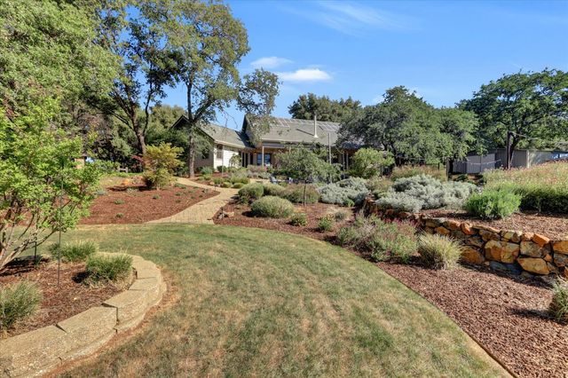 25799 Sweet Rd, Grass Valley, CA 95949